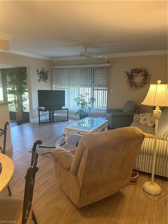 5770 Trailwinds DR photo 2