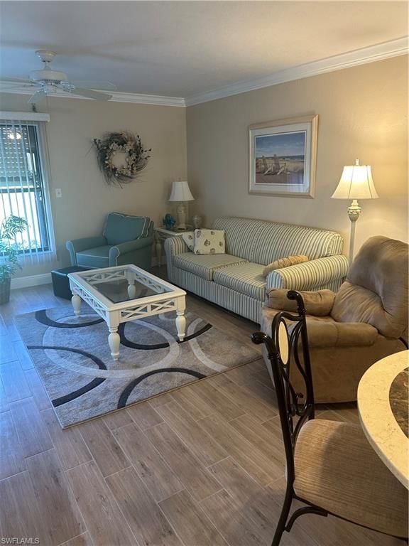 5770 Trailwinds DR photo 4