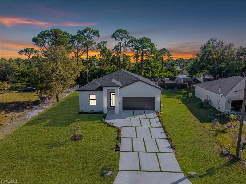 5008 Obispo CIR photo 2