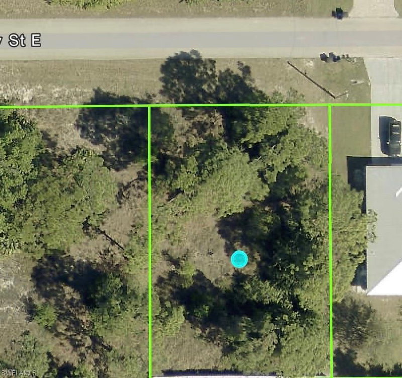 842 Chezy ST E photo 1