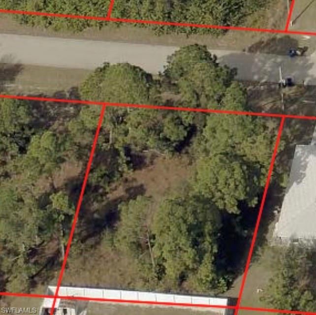 842 Chezy ST E photo 2