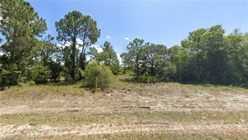 842 Chezy ST E photo 3