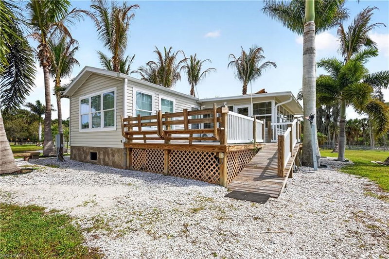 3342 County Road 721 LOOP photo 4