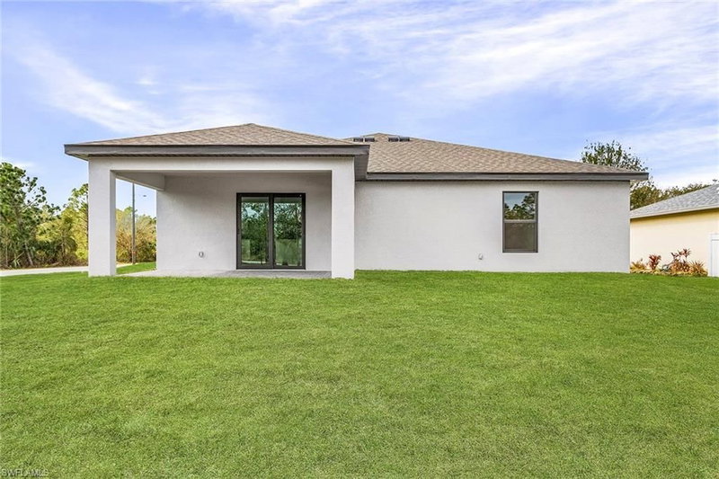 827 Rue Labeau CIR photo 3