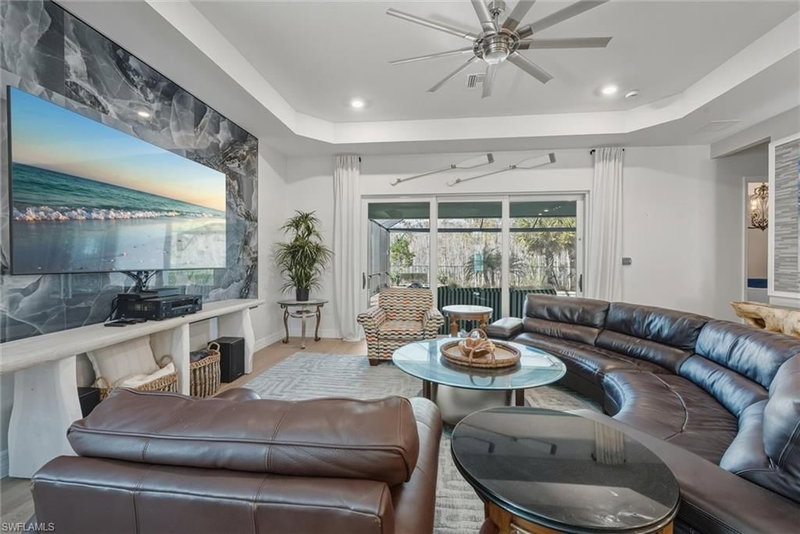 13533 Blue Bay CIR photo 3