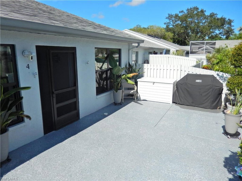 9620 Villa DR photo 5