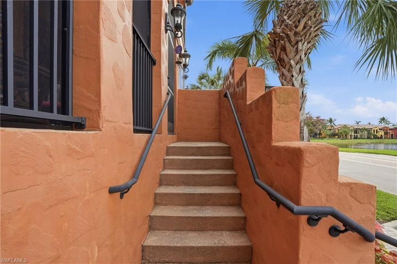 11830 Paseo Grande BLVD photo 3