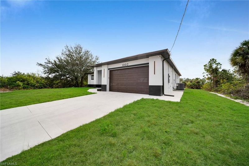 1002 Kanuga ST E photo 2