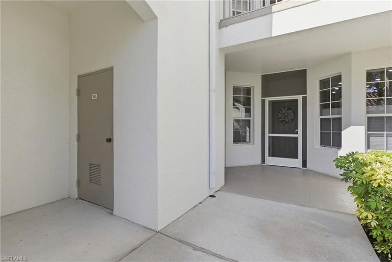 8231 Parkstone PL photo 1