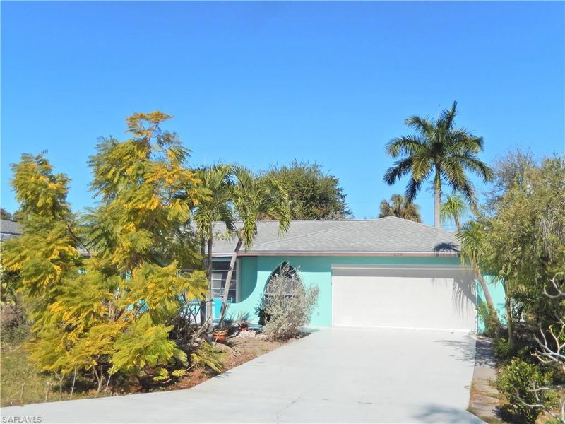 229 46th LN photo 2
