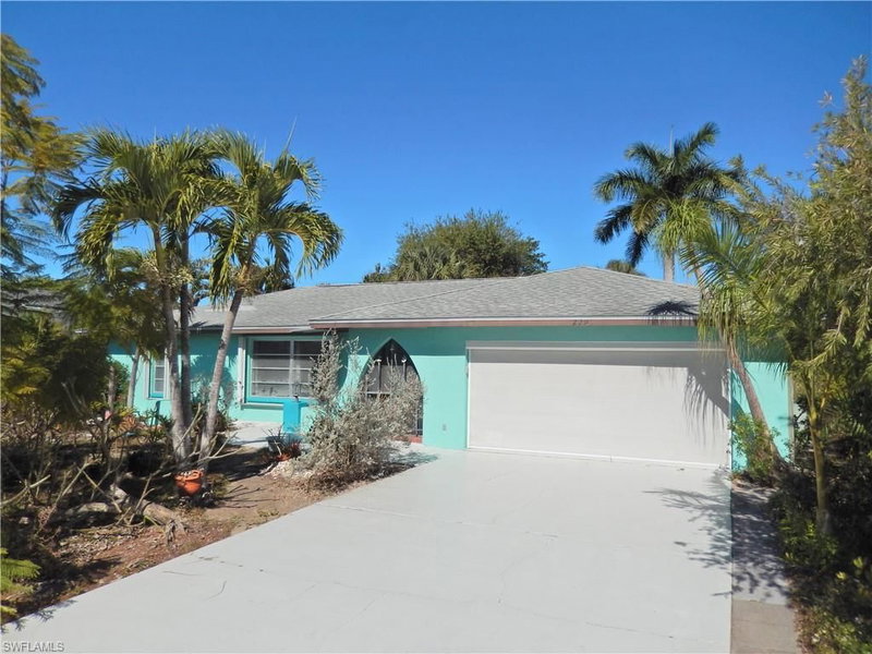 229 46th LN photo 5