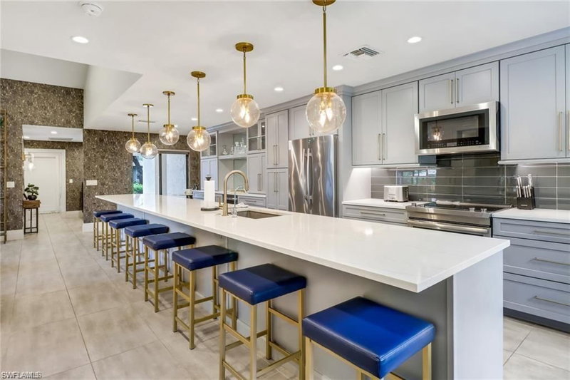 27052 Kindlewood LN photo 1