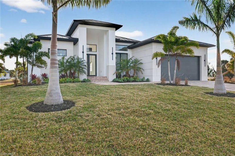 16340 Cape Horn BLVD photo 2