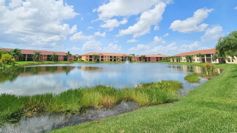 13730 Julias WAY photo 1
