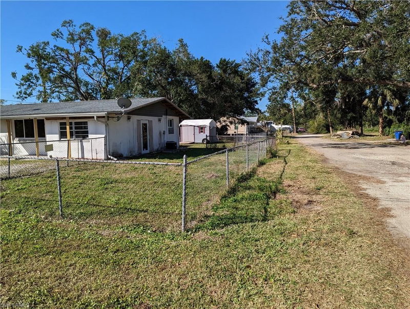1802 Atlantic AVE photo 3