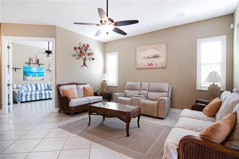 11094 Esteban DR photo 5