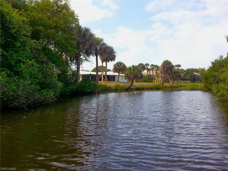 120 Barracuda DR photo 1