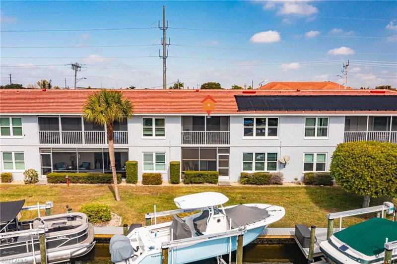 208 Cape Coral PKWY E photo 1