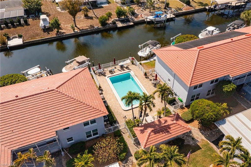 208 Cape Coral PKWY E photo 2
