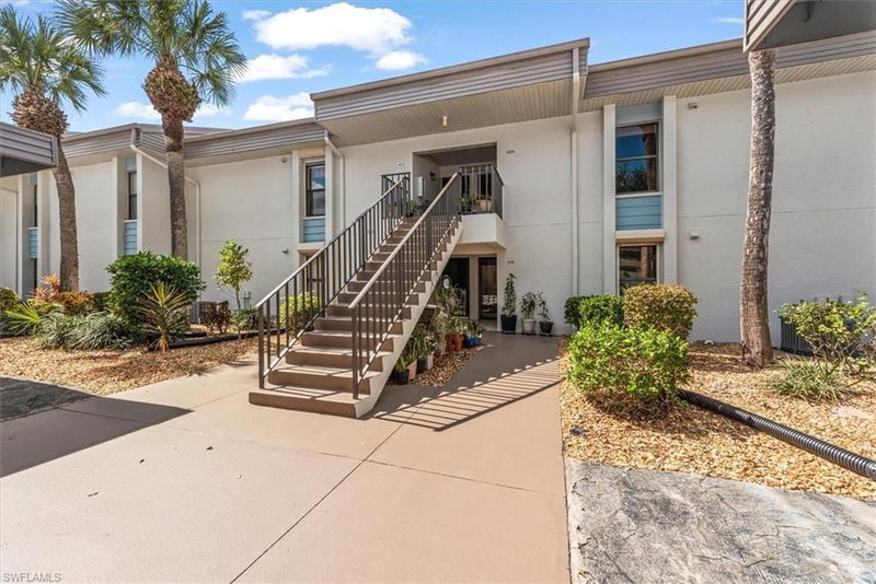 5825 Trailwinds DR photo 4