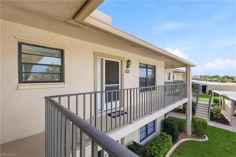 4005 19th PL photo 2