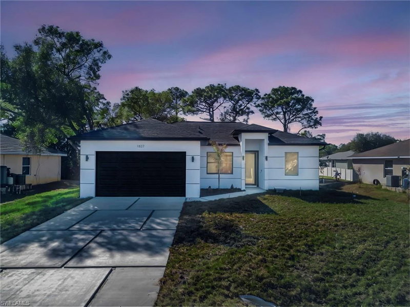1827 Tomaso AVE photo 2