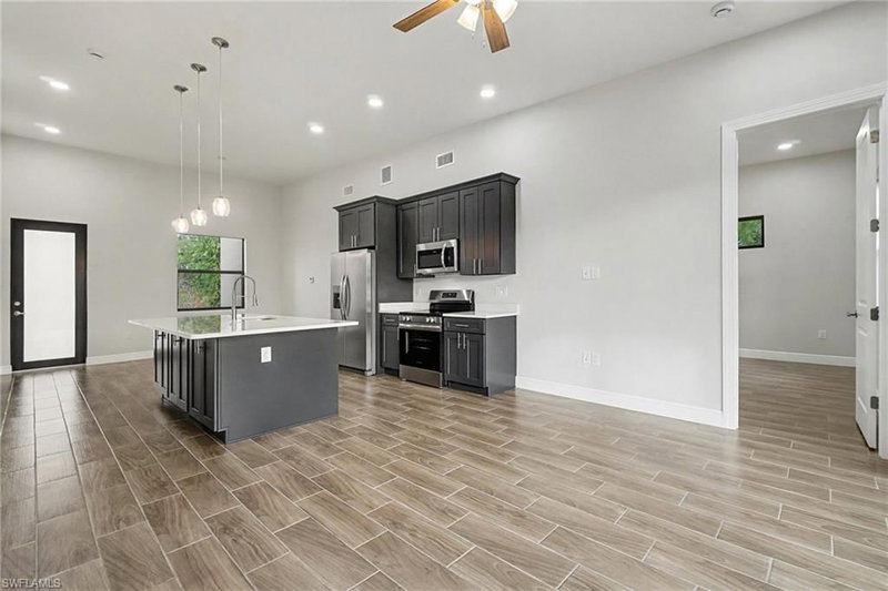3013 4th ST SW photo 5