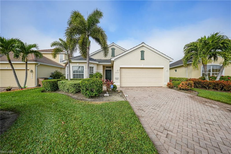 2454 Blackburn CIR photo 1