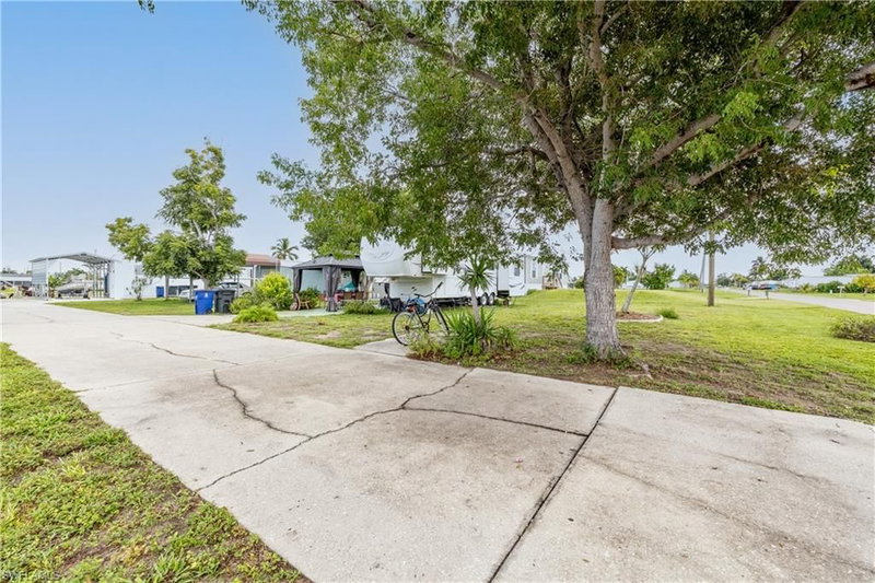 5008 Sandpiper DR photo 2