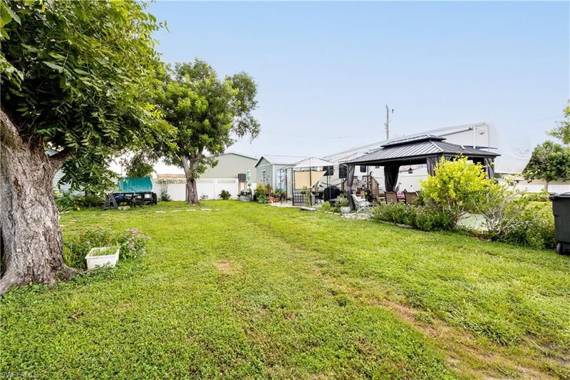 5008 Sandpiper DR photo 4