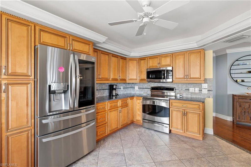 4183 Bay Beach LN photo 4