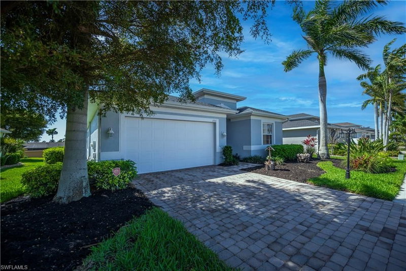223 Destiny CIR photo 4