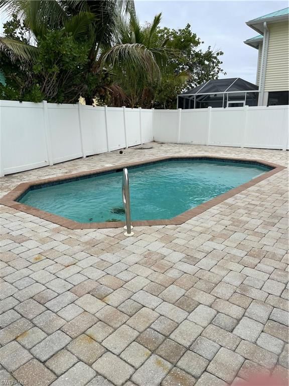 235 Miramar ST photo 3