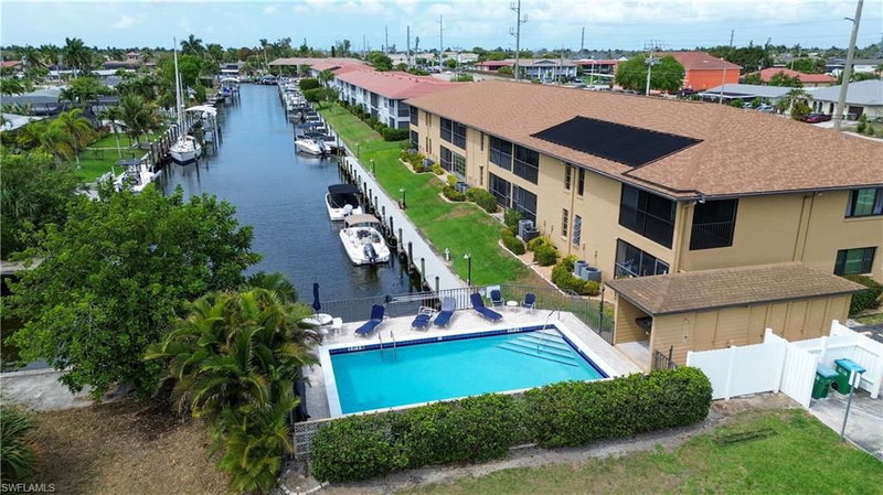 232 Cape Coral PKWY E photo 1