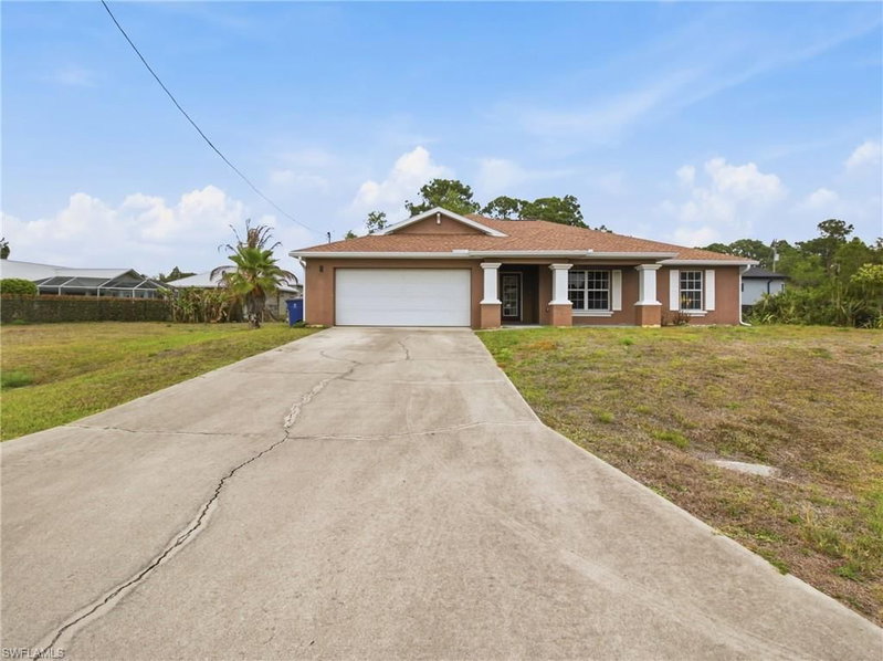 731 Long Lines LN photo 3