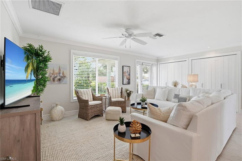 20 Bayview BLVD photo 2
