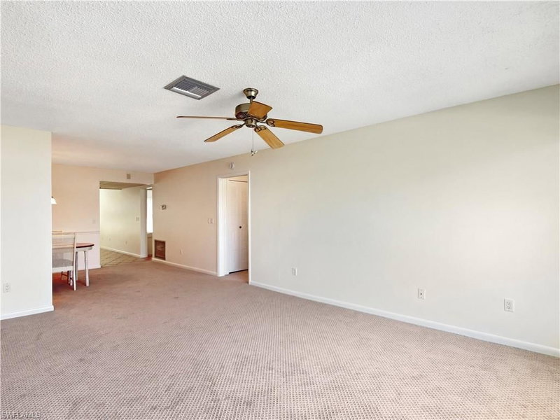 1326 Brandywine CIR photo 3