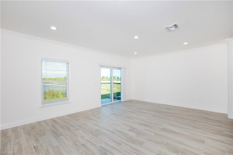 10536 Fountain Palm CIR photo 4