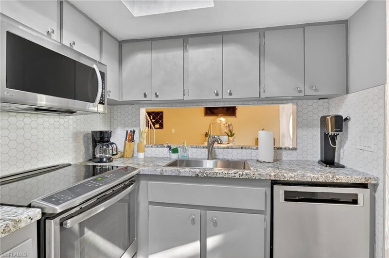 3309 Prince Edward Island CIR photo 3