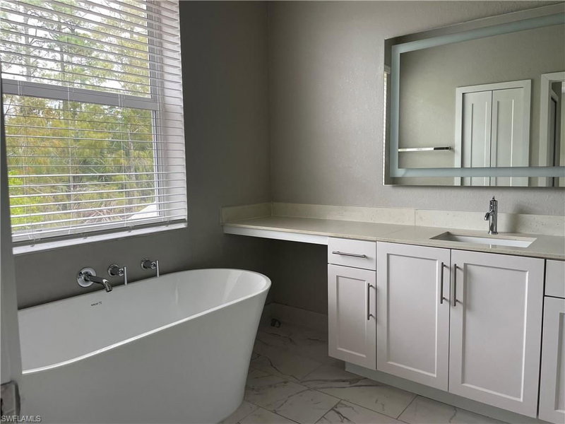 7081 Venice WAY photo 5