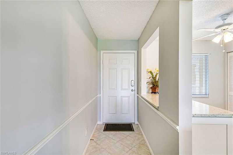 3655 Amberly CIR photo 3