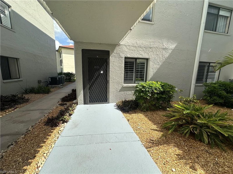 11610 Caravel CIR photo 1