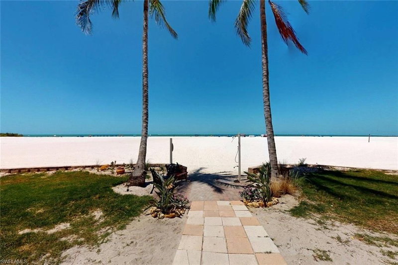 6660 Estero BLVD photo 3