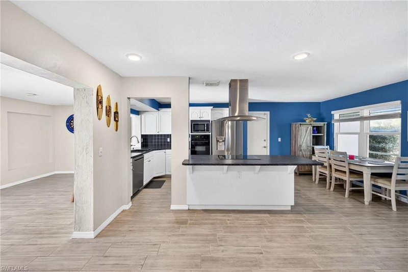 4547 11th AVE photo 4