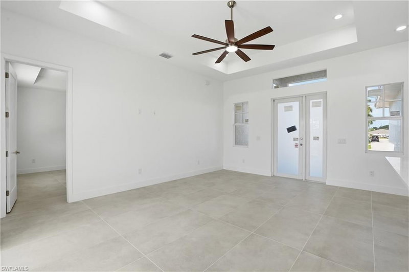 3425 14th PL photo 5