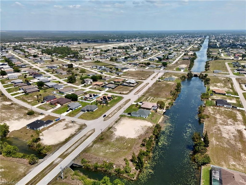 900 Vogiantzis PKWY photo 4