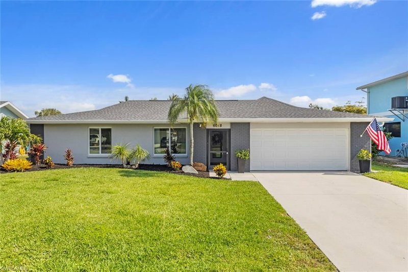 6048 Perthshire LN photo 1