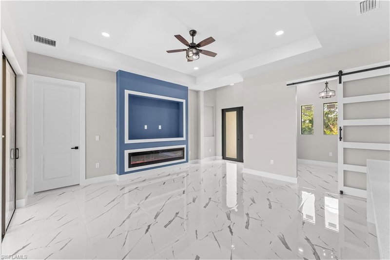 1511 Roosevelt AVE photo 4