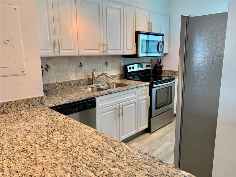 7400 Estero BLVD photo 5
