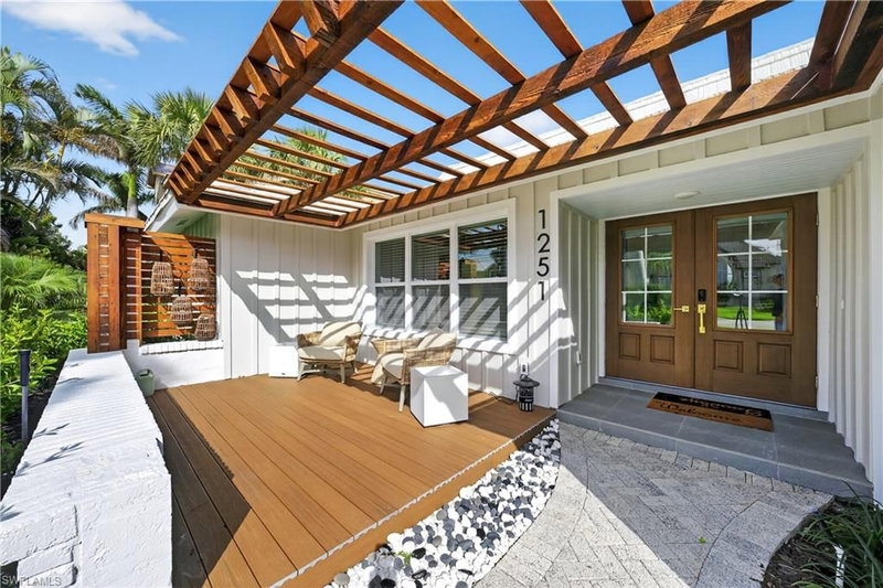 1251 Par View DR photo 1
